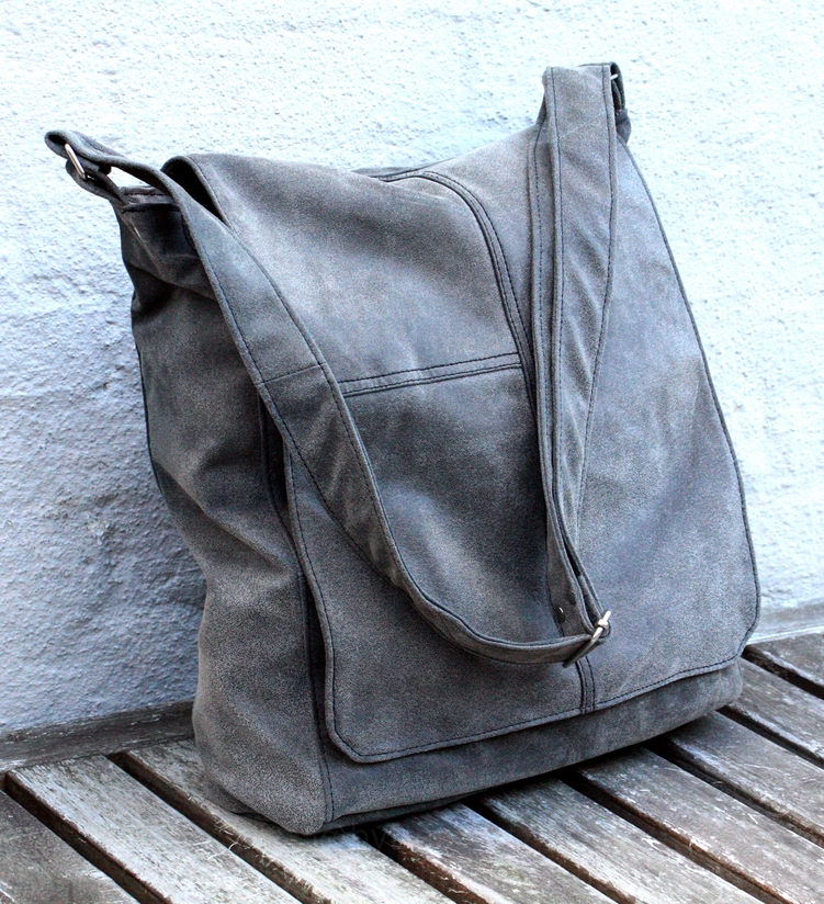 Grey messengerbag - custom order