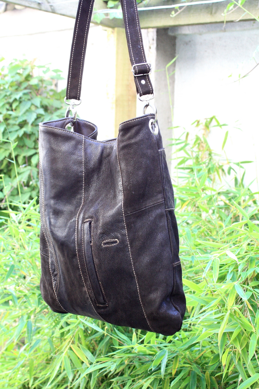 Nubuck Leather crossover/shoulder city bag – byBessert