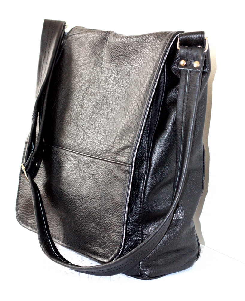 A black messenger bag.